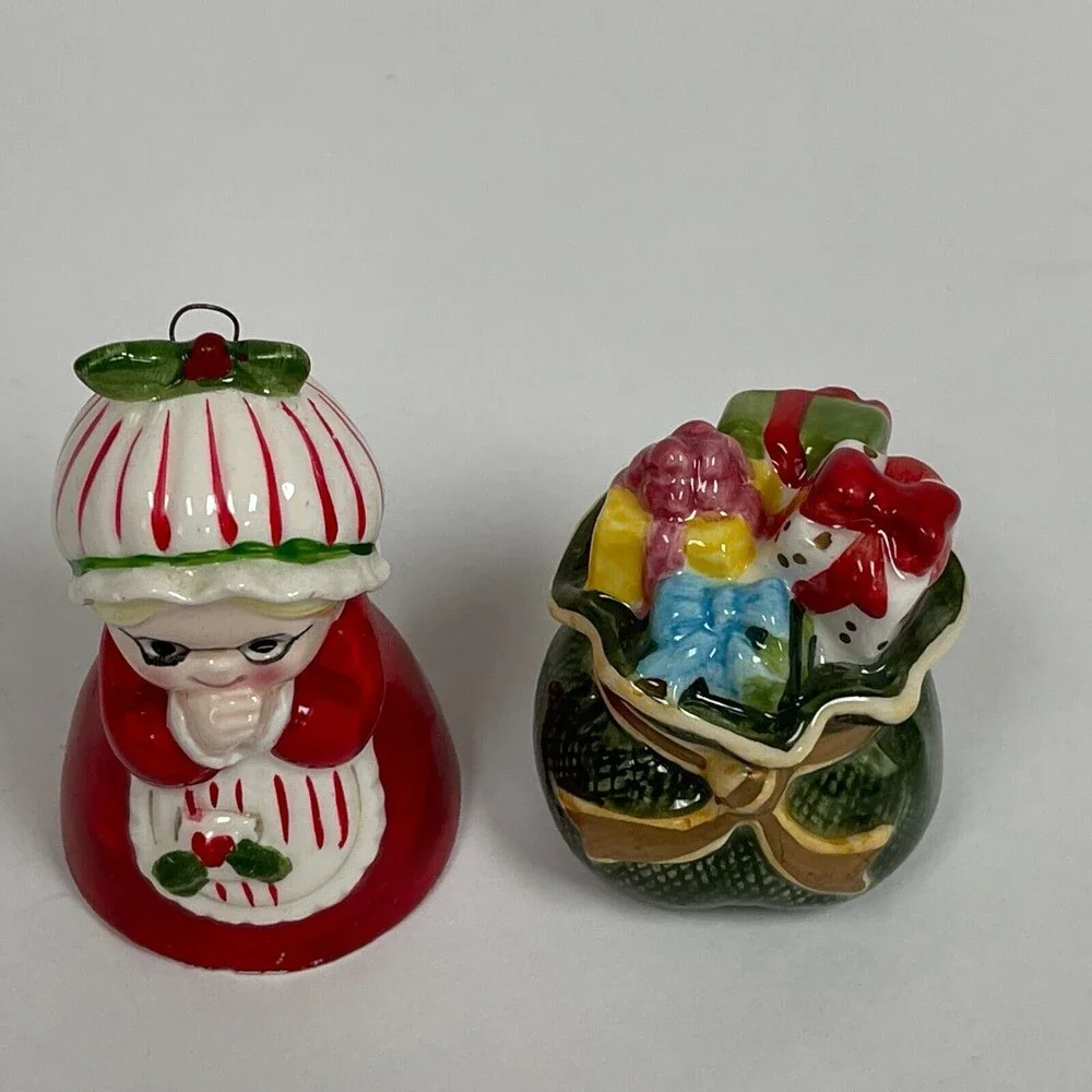 Enesco Granny Grandma & FF Gifts Presents Christmas Tree Ornaments Lot of 2‎